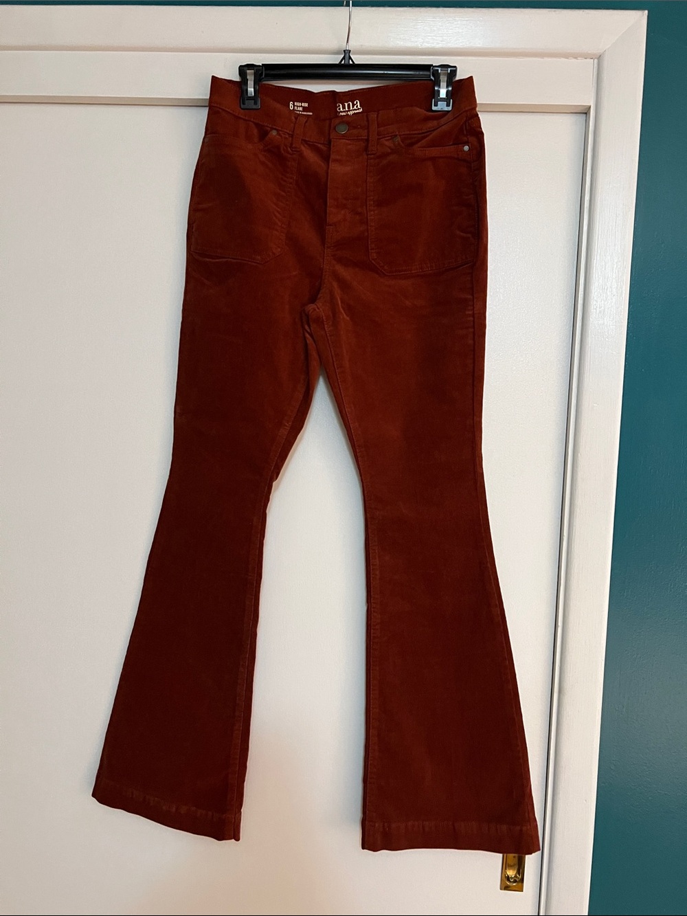 a.n.a Flare Jeans Rust Colored (feels like Corduroy)